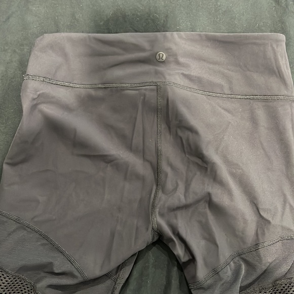 Lululemon Sendal Jacket size 8 New & black leggings, worn once Size 8 - Picture 12 of 13